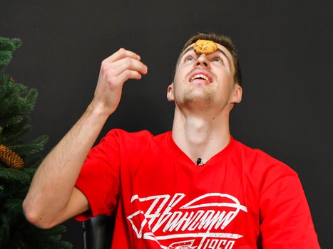 Новогодние игры "Авангарда": Кошелев vs Михеев