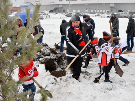 Открытие аллеи, посвященной 65-летию омского хоккея