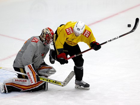 Тренировка «Авангарда» перед матчем в Новосибирске