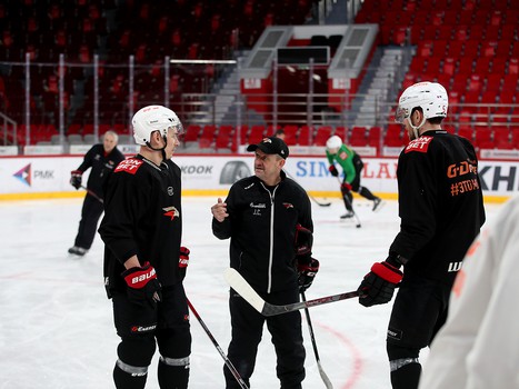 Тренировка «Авангарда» в Екатеринбурге перед третьим матчем серии с «Автомобилистом»