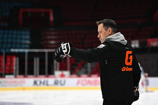 Тренировка «Авангарда» перед первым матчем серии с «Нефтехимиком»