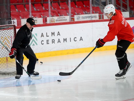 Тренировка «Авангарда» в Екатеринбурге перед третьим матчем серии с «Автомобилистом»