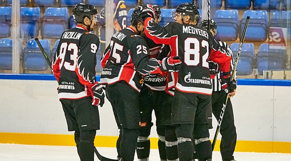 Хартли начинает с победы! "Авангард" обыграл "РоКи" в первом матче межсезонья