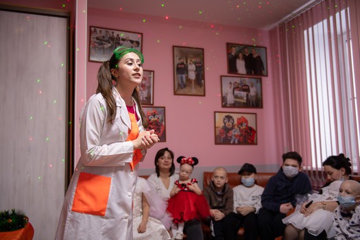 «Авангард» в гостях у болельщиков из гематологического отделения ОДКБ