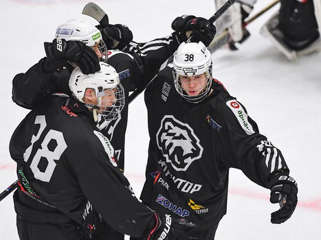 Заключительный день финала Первенства ЮХЛ в Омске