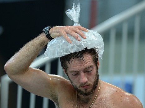 Первая тренировка "Авангарда" на льду