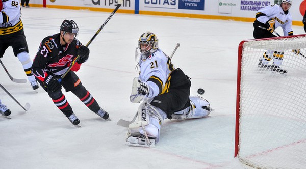 Хорошая игра, уверенная победа! Главные события матча "Авангард" - "Северсталь"