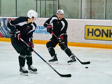 Тренировка "Авангарда" перед отъездом в Челябинск