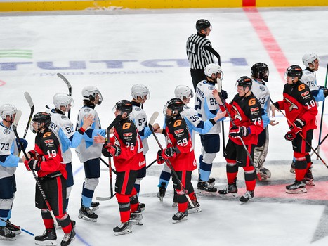 Первая официальная игра на G-Drive Арене: «Омские Ястребы» – «Сибирские Снайперы»