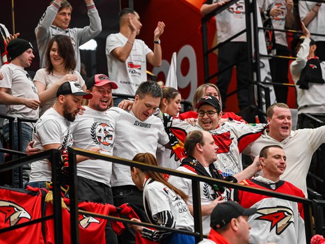 «Авангард» - «Нефтехимик» 4:3 Б. Вокруг матча