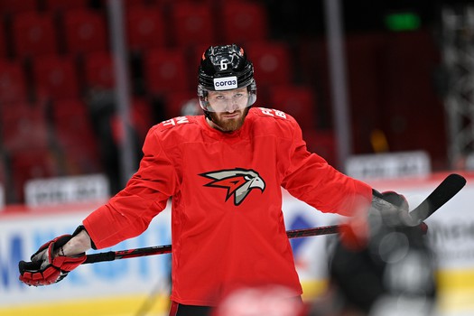 Раскатка «Авангарда» перед пятым матчем серии с «Сибирью»