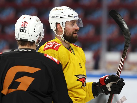 Тренировка «Авангарда» перед пятым матчем серии в Магнитогорске