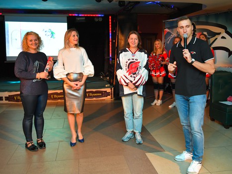 Фан-зоны "Авангарда" в Омске: как болели за команду в матче с "Куньлунем"