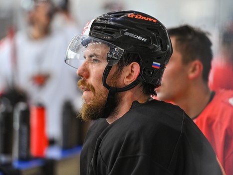 Тренировка «Авангарда» перед отправлением на турнир в Сочи