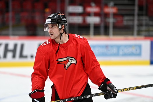 Тренировка «Авангарда» перед матчем с «Трактором»