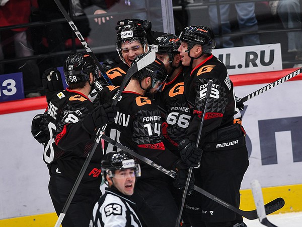 Хлеба и зрелищ! «Авангард» сильнее «Динамо»