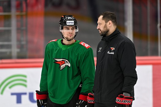 Тренировка «Авангарда» перед матчем с «Трактором»