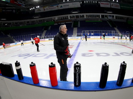 Тренировка «Авангарда» перед матчем в Уфе