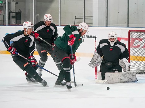 Открытая тренировка "Авангарда" для СМИ