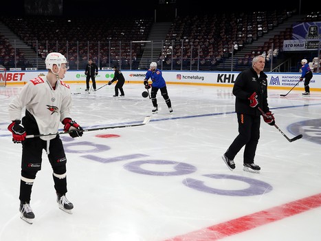 Тренировка «Авангарда» перед шестым матчем серии с «Металлургом»