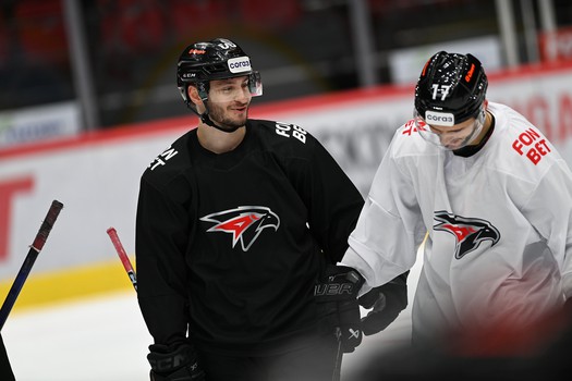 Тренировка «Авангарда» перед матчем с «Нефтехимиком»