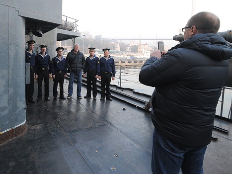 "Авангард" побывал с экскурсией на БПК "Маршал Шапошников"