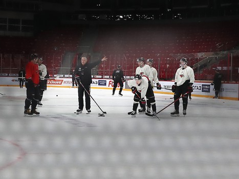 Открытая тренировка «Авангарда» перед стартом плей-офф