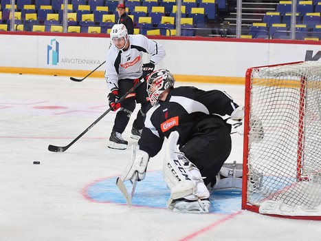 "Авангард" готовится к матчу с "Йокеритом"