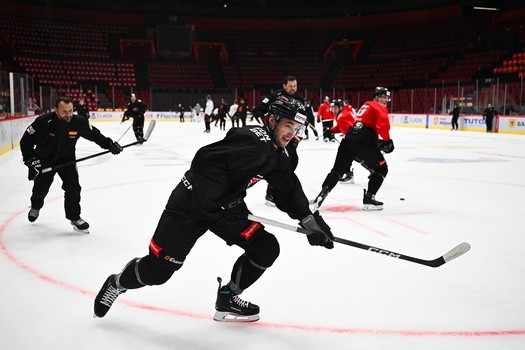 Открытая тренировка «Авангарда» для СМИ