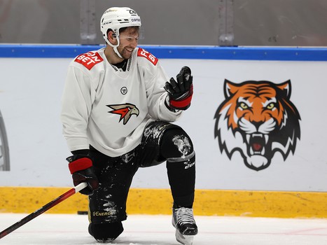 Раскатка «Авангарда» перед матчем в Хабаровске