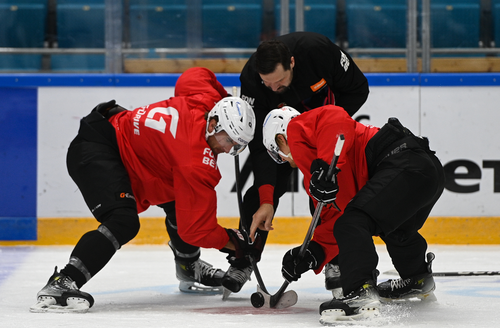Раскатка «Авангарда» перед матчем в Астане