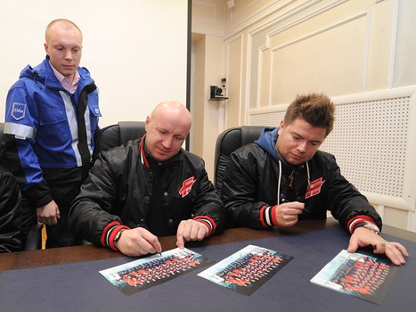 "Авангард" побывал с экскурсией на омском нефтезаводе