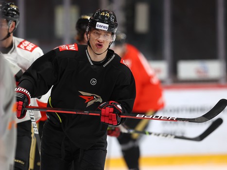 Тренировка «Авангарда» перед матчем с «Нефтехимиком»