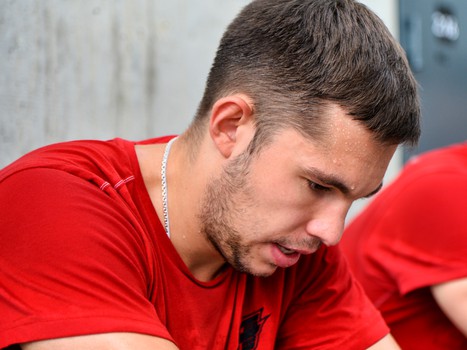 Перед игрой с "Пиратами". Тренировка на "земле"