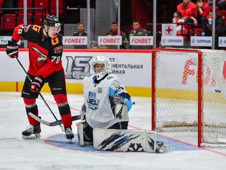 Первая официальная игра на G-Drive Арене: «Омские Ястребы» – «Сибирские Снайперы»