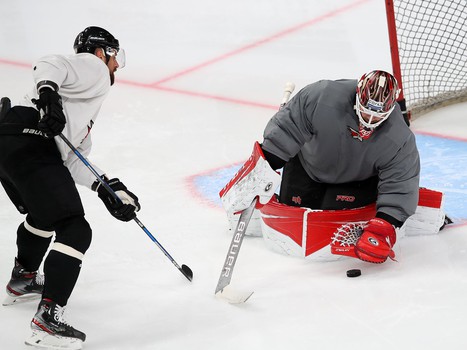 «Авангард» продолжает тренировки