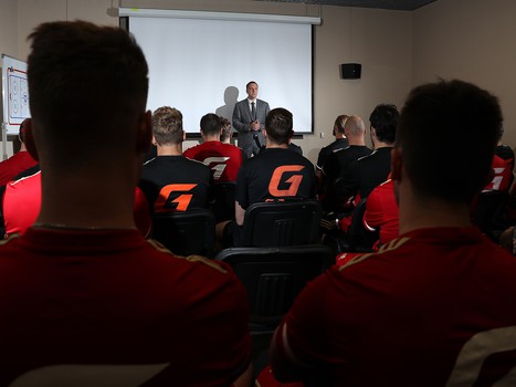 Первая тренировка «Авангарда» в новом сезоне