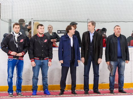 Турнир ХК "Авангард" среди дворовых детских команд в День космонавтики