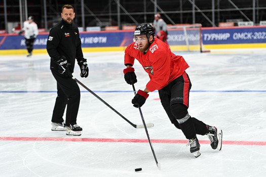 Первая ледовая тренировка «Авангарда»