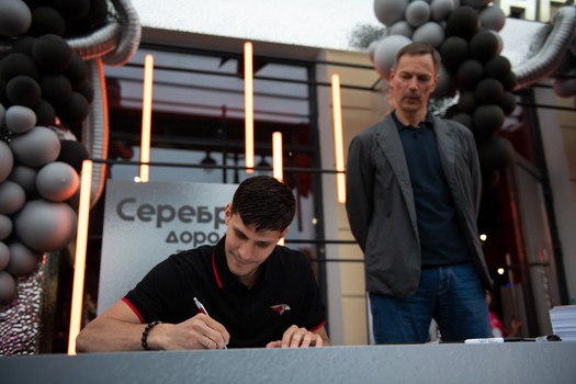 Никита Серебряков на вечеринке Буэнос Летос