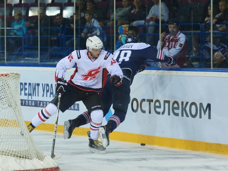 18.08.2015. Мемориал Ромазана-2015. "Авангард" - "Металлург" Мг 5:2