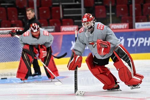 Первая ледовая тренировка «Авангарда»