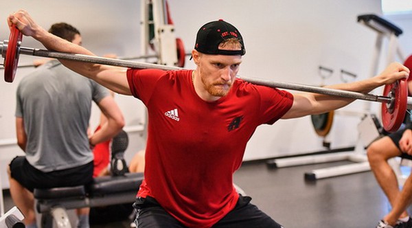 Конкуренция и характер. "Авангард" приступил к тренировкам