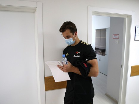 Медосмотр «Авангарда». День 1