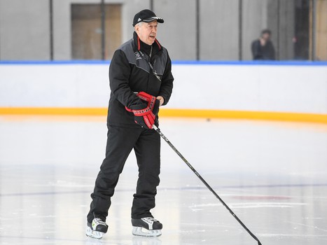 Мастер-класс Егора Мартынова для воспитанников Хоккейной Академии «Авангард» в Омске