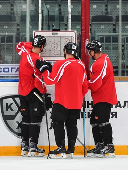 Раскатка "Авангарда" перед матчем с "Медвешчаком"