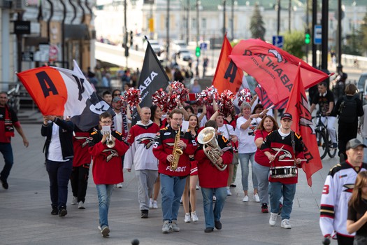 Дмитрий Рашевский в Омске на вечеринке Буэнос Летос