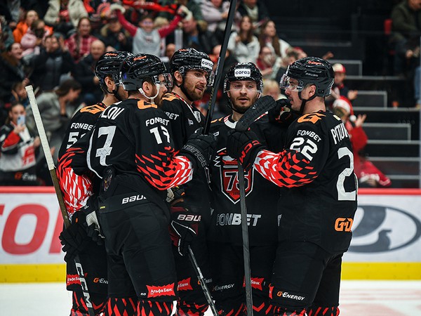 Когда всего времени мира мало. «Авангард» обыгрывает «Ладу»