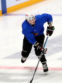 «Авангард» возобновил тренировки. Первое занятие по катанию