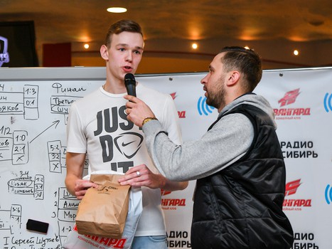 "Кубок фаната" по настольному хоккею